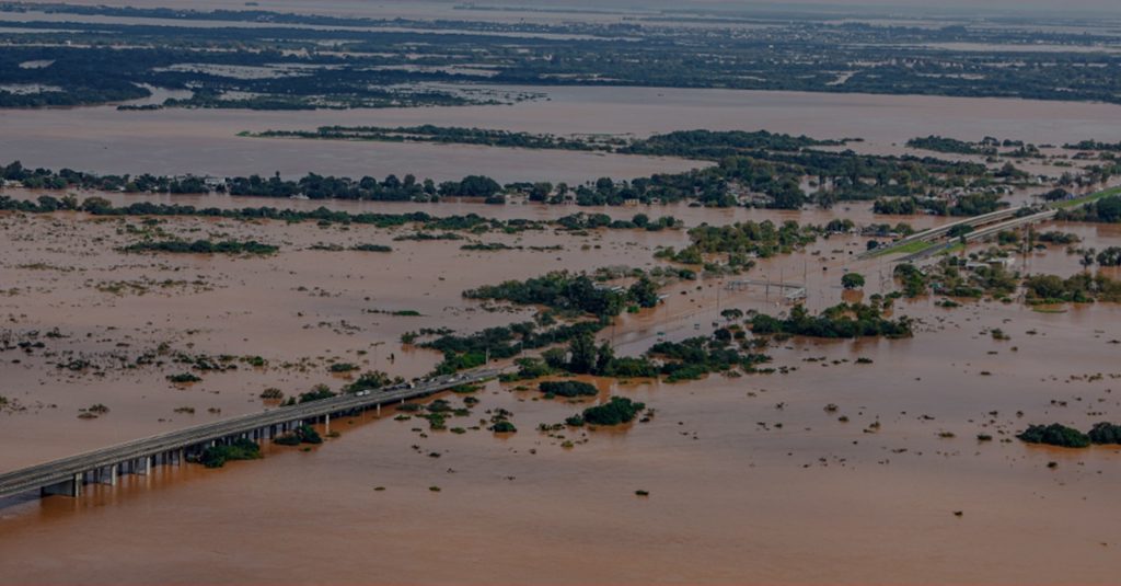 Vista aérea das inundações em Canoas, no Rio Grande do Sul