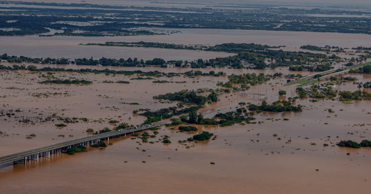 Vista aérea das inundações em Canoas, no Rio Grande do Sul