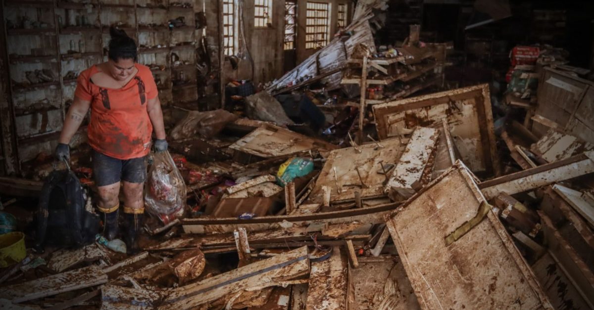 Rio Grande do Sul: moradores enfrentam cenário de destruição pós enchentes