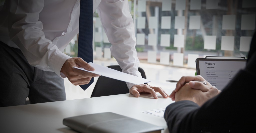 Funcionário pedindo demissão da empresa