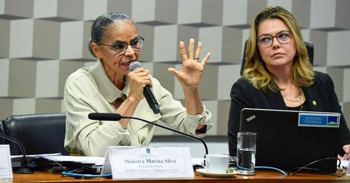 Ministra do Meio Ambiente e Mudança Climática, Marina Silva, e a presidente da CMA, Leila Barros em debate no Congresso